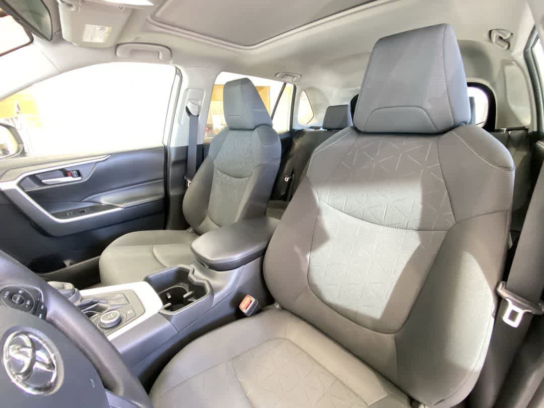 Thumbnail: 2024 Toyota RAV4 - 14