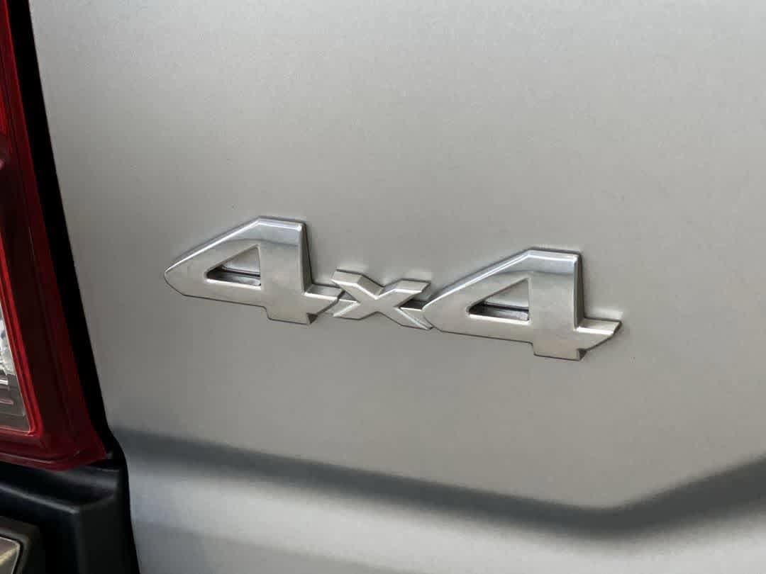 Thumbnail: 2018 Toyota Tacoma - 11