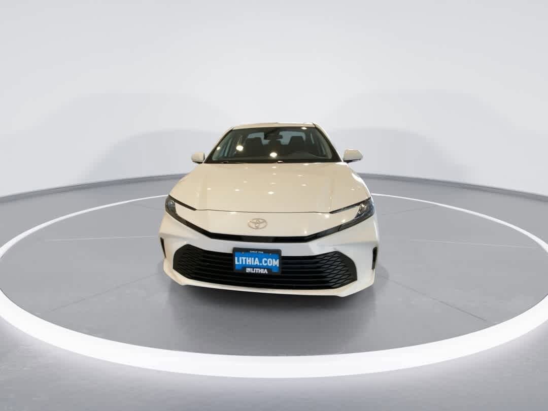 2025 Toyota Camry LE photo 3