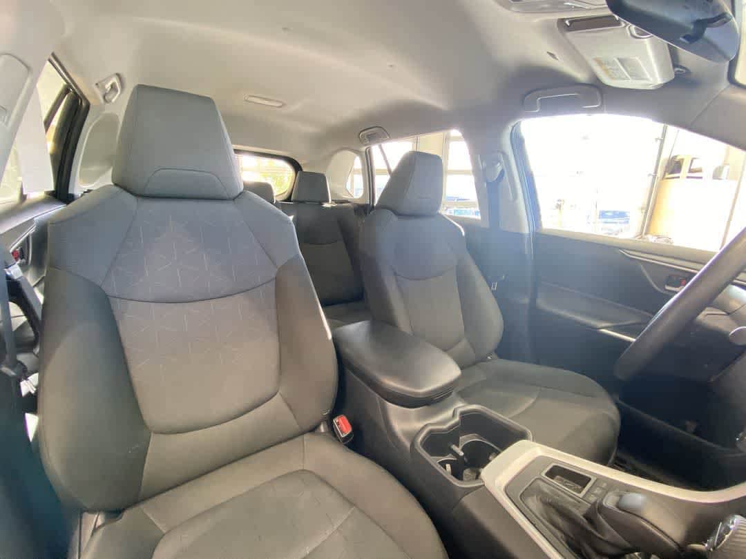 Thumbnail: 2025 Toyota RAV4 - 26