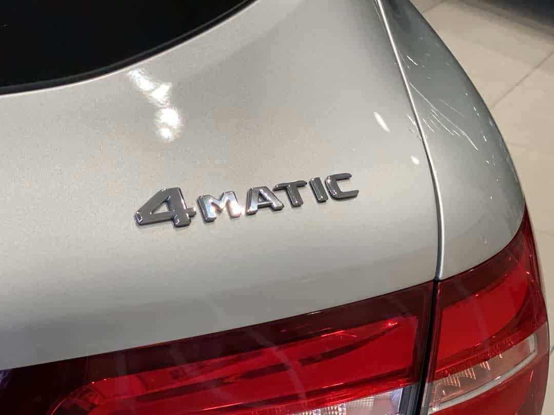 Thumbnail: 2018 Mercedes-Benz GLC - 12