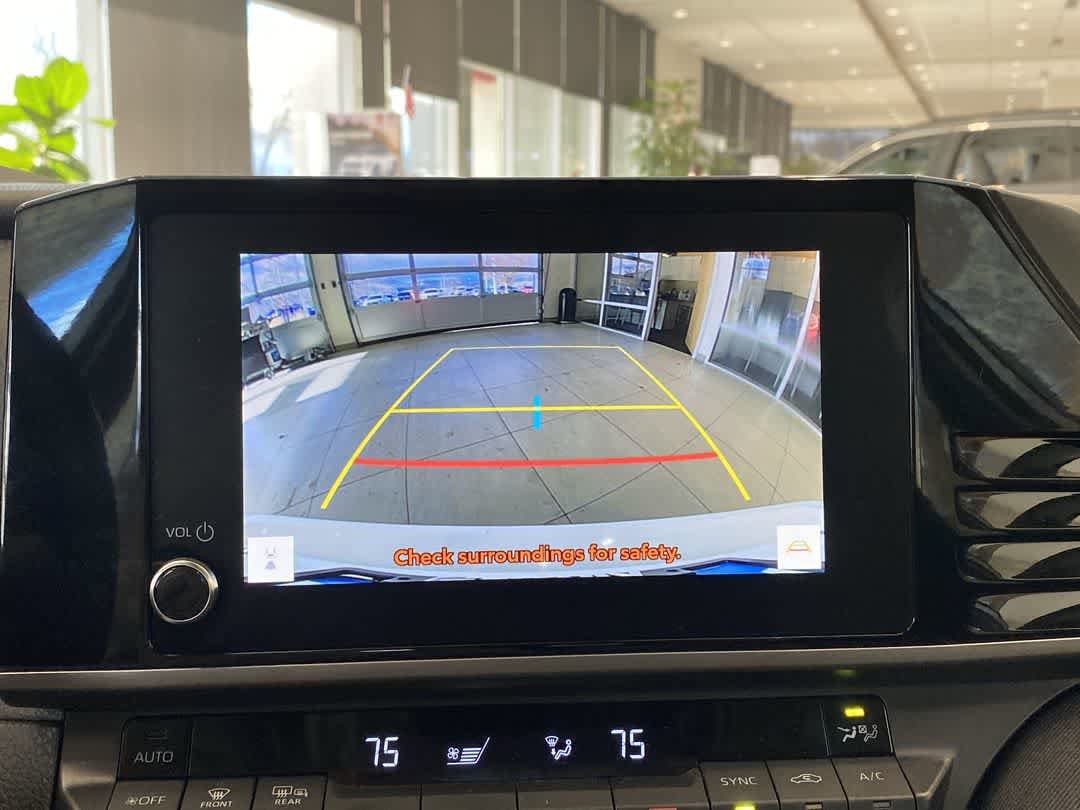 Thumbnail: 2025 Toyota Camry - 17