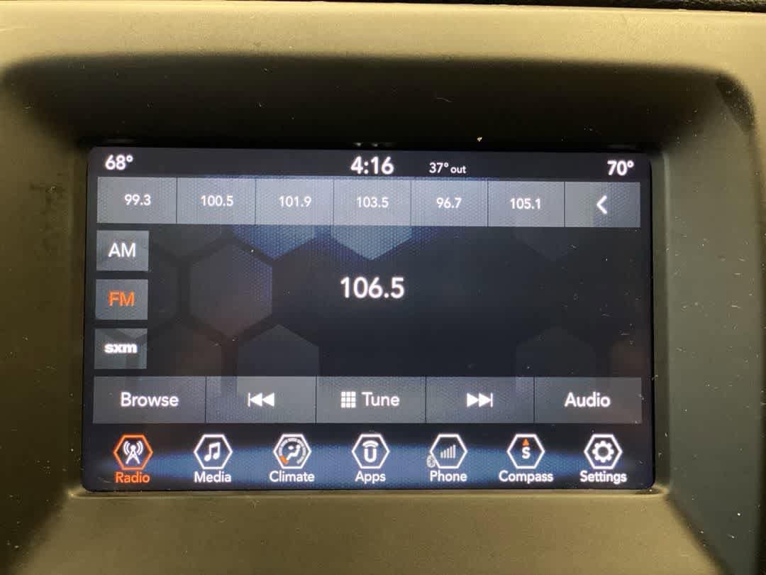 Thumbnail: 2018 Jeep Compass - 19