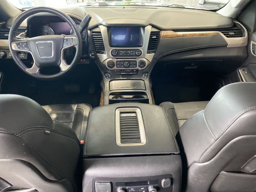 2016 GMC Yukon Denali 22