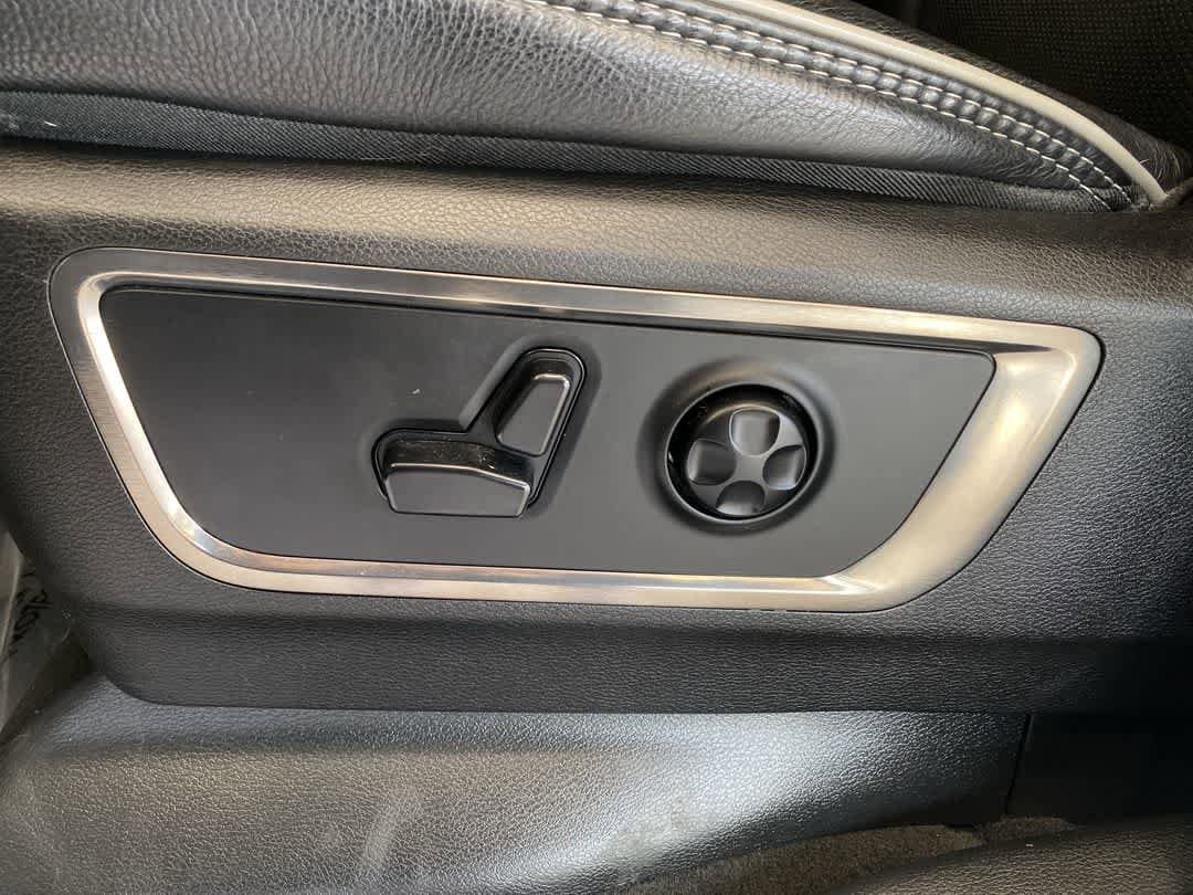 Thumbnail: 2019 RAM 1500 - 15