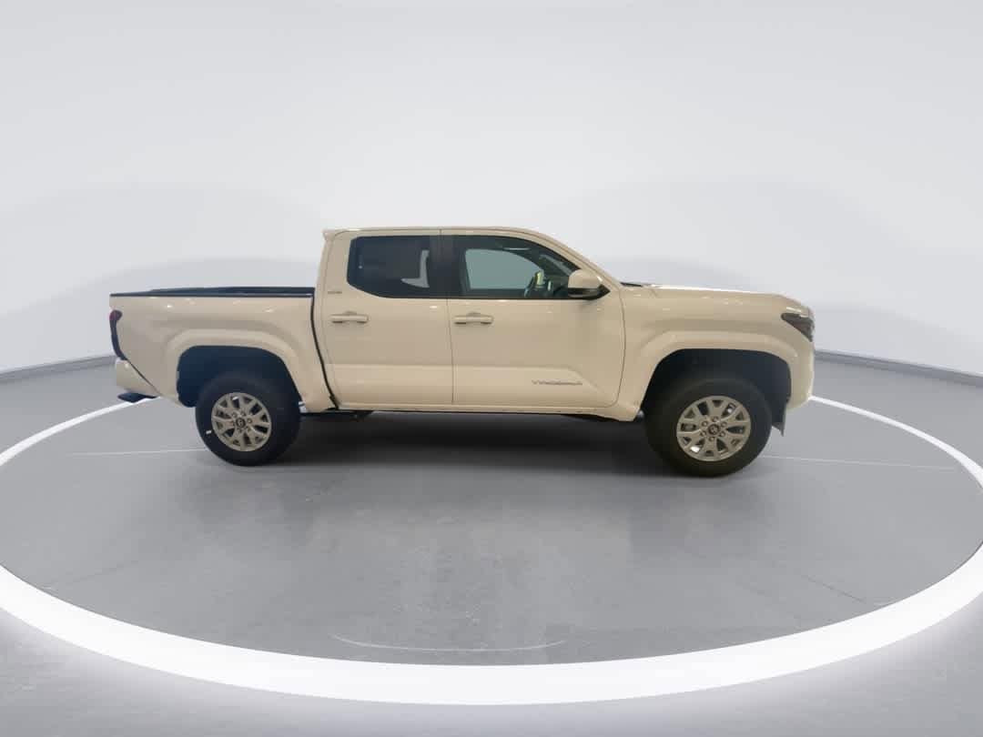 Thumbnail: 2025 Toyota Tacoma - 9