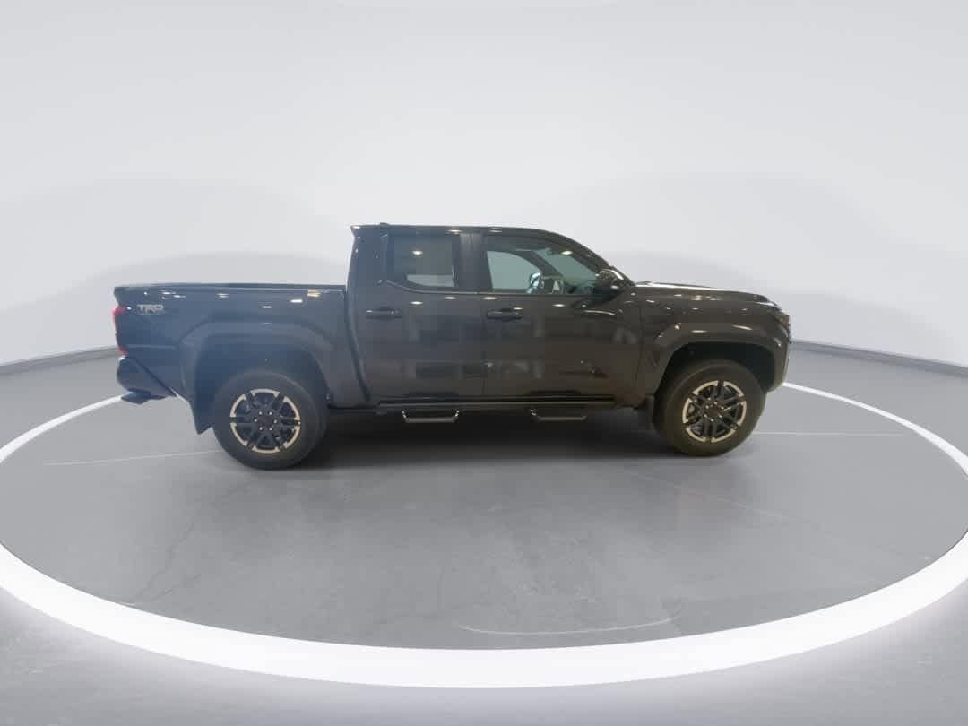 Thumbnail: 2025 Toyota Tacoma - 9