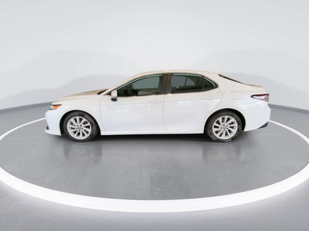 Thumbnail: 2022 Toyota Camry - 5