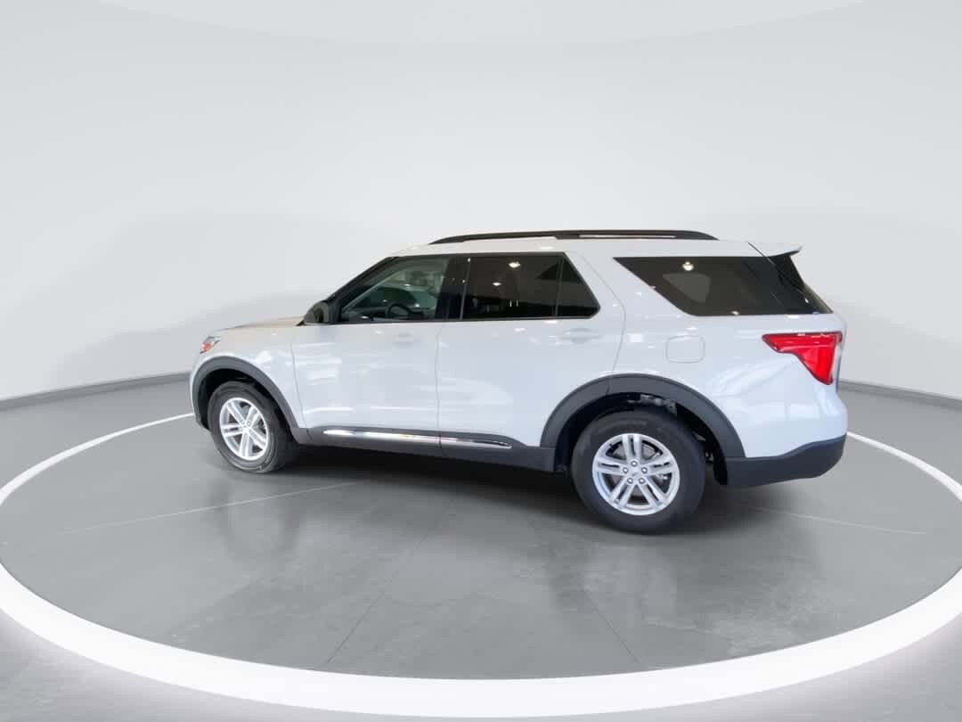 Thumbnail: 2023 Ford Explorer - 6