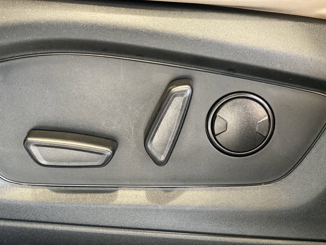 Thumbnail: 2023 Ford Explorer - 15