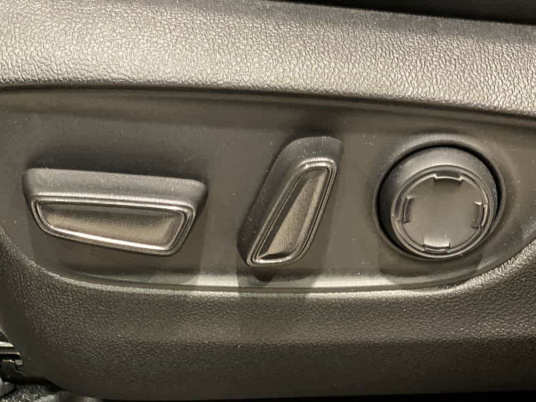 Thumbnail: 2026 Toyota Sienna - 15