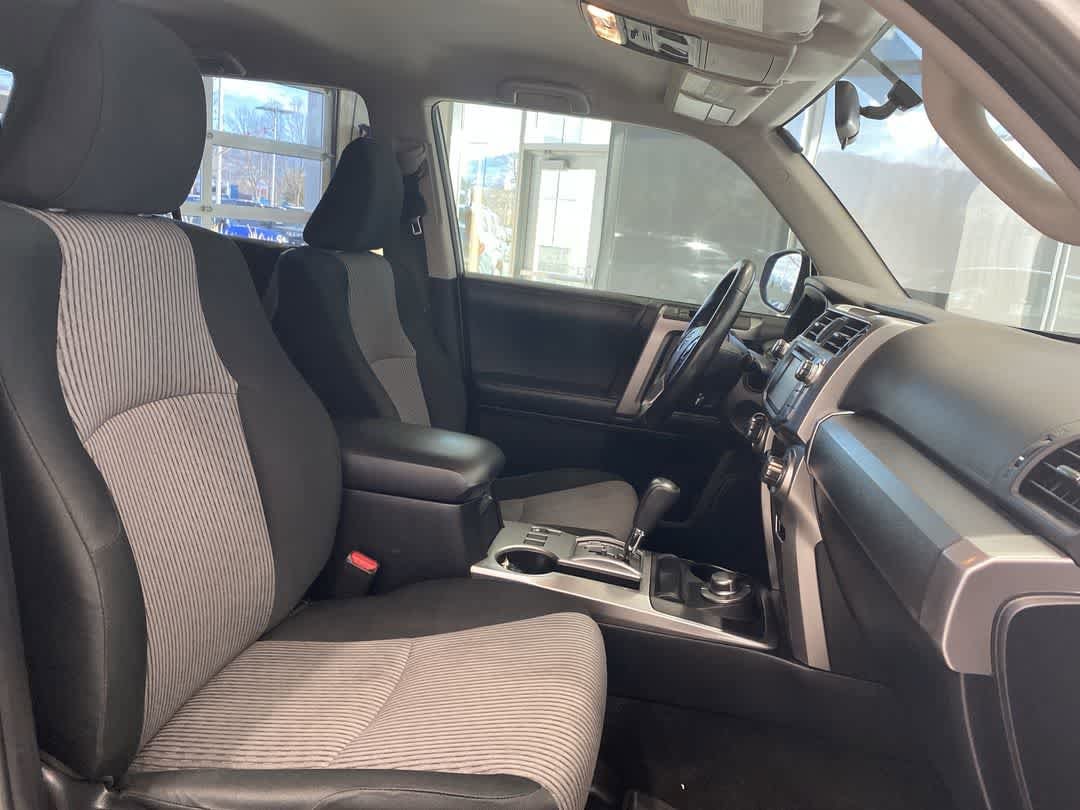 Thumbnail: 2018 Toyota 4Runner - 24