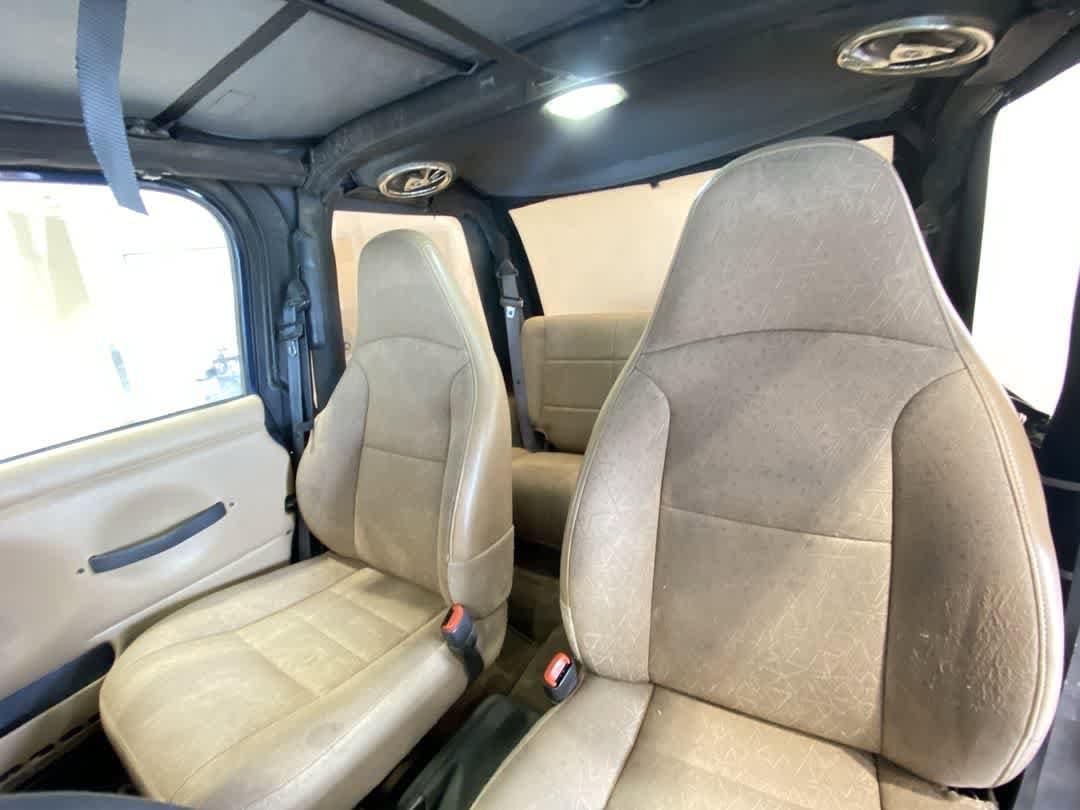 Thumbnail: 2002 Jeep Wrangler - 13