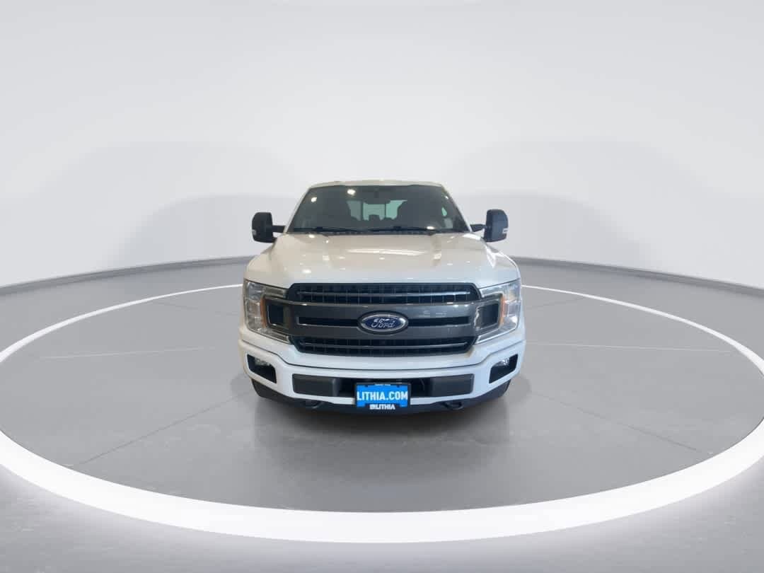 2019 Ford F-150 XLT photo 2