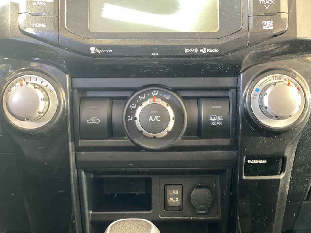 Thumbnail: 2017 Toyota 4Runner - 21