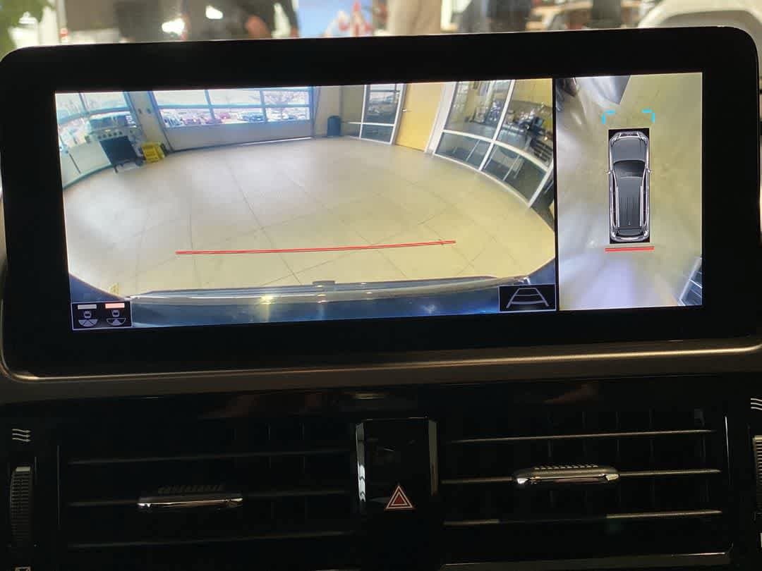 Thumbnail: 2023 Lexus GX - 21