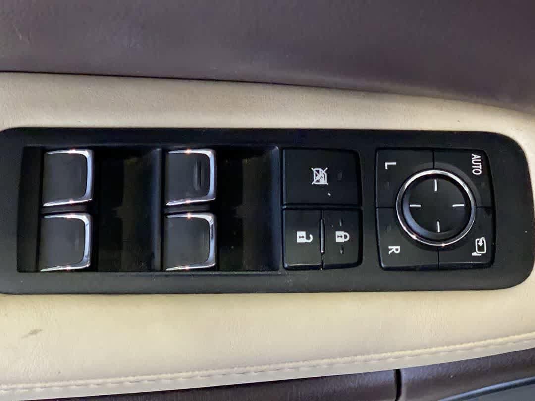 Thumbnail: 2020 Lexus RX - 15