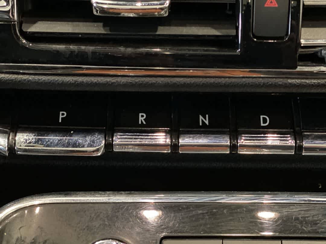 Thumbnail: 2020 Lincoln Navigator L - 23