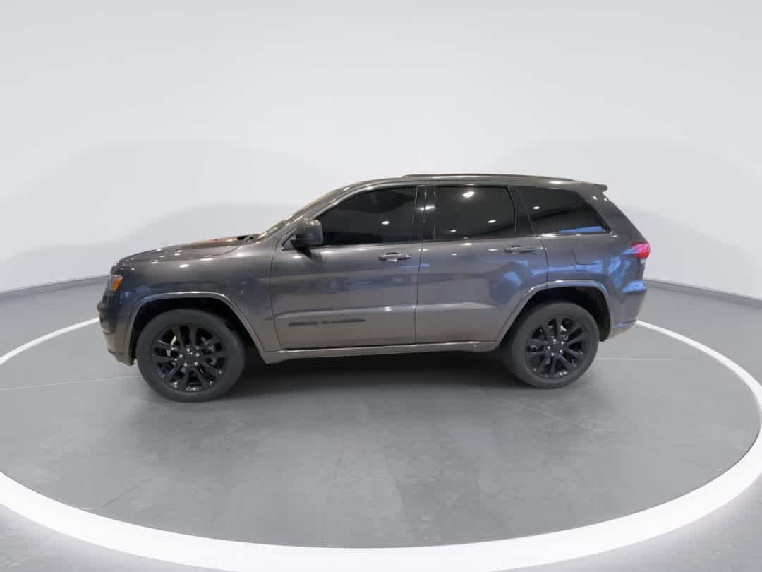 Thumbnail: 2018 Jeep Grand Cherokee - 4