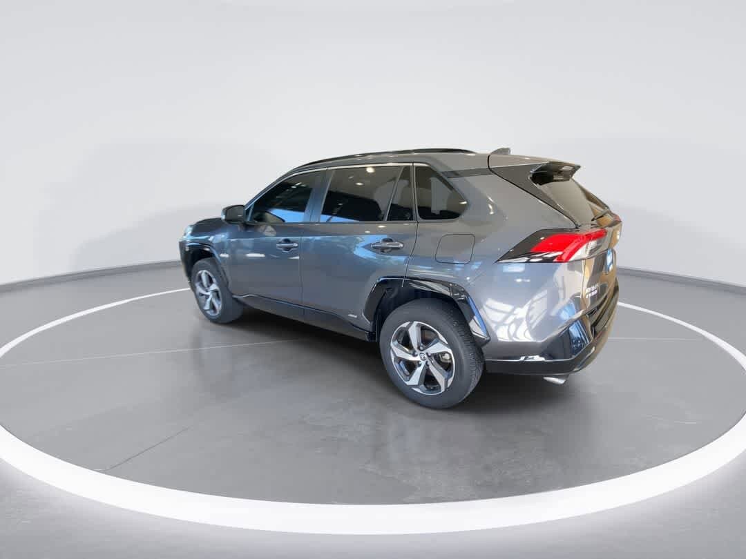 Thumbnail: 2022 Toyota RAV4 - 6