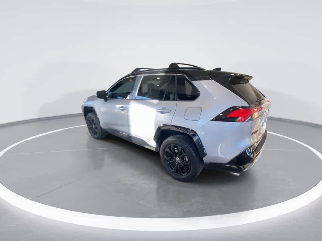 Thumbnail: 2022 Toyota RAV4 - 6
