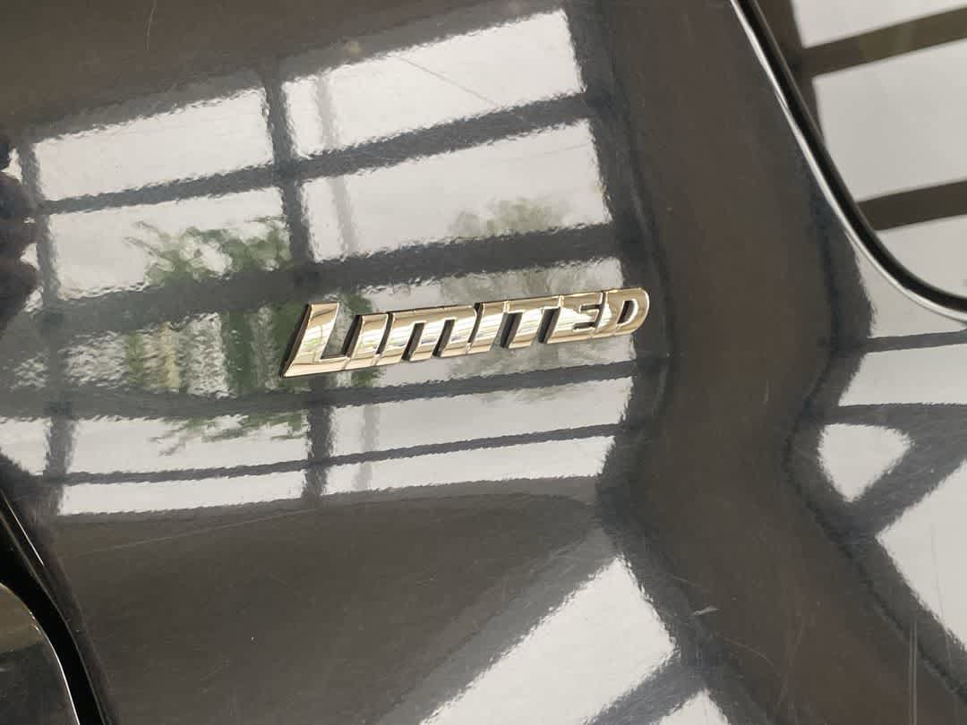 2016 Toyota 4Runner Limited 10