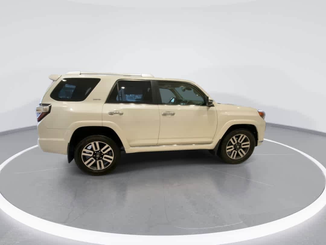 Thumbnail: 2021 Toyota 4Runner - 9