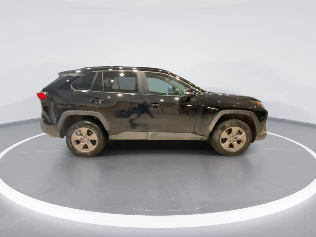 Thumbnail: 2025 Toyota RAV4 - 9