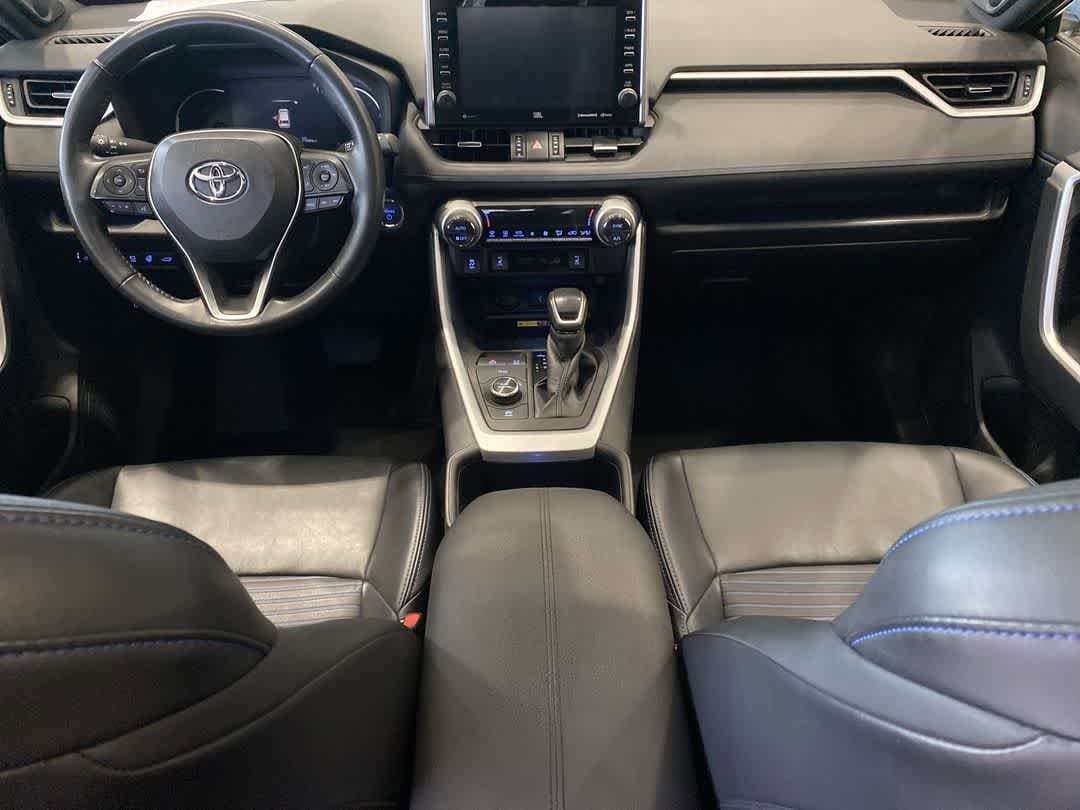 Thumbnail: 2022 Toyota RAV4 - 20