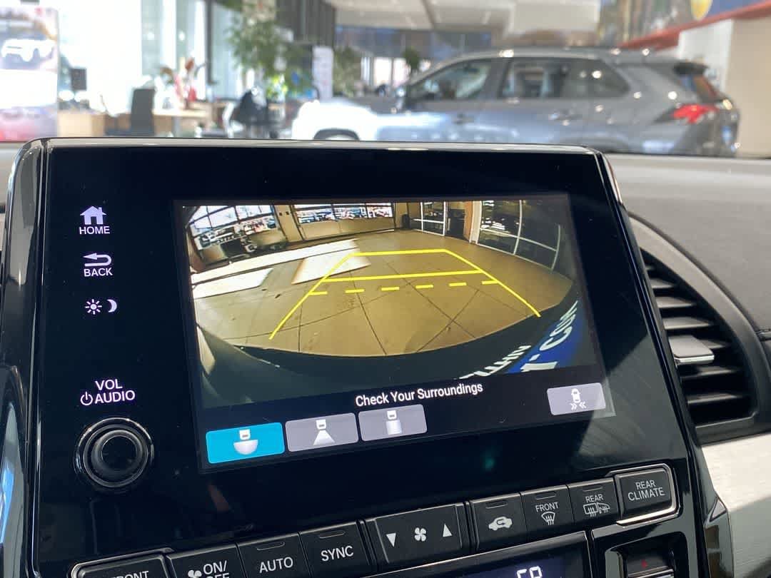 Thumbnail: 2018 Honda Odyssey - 17