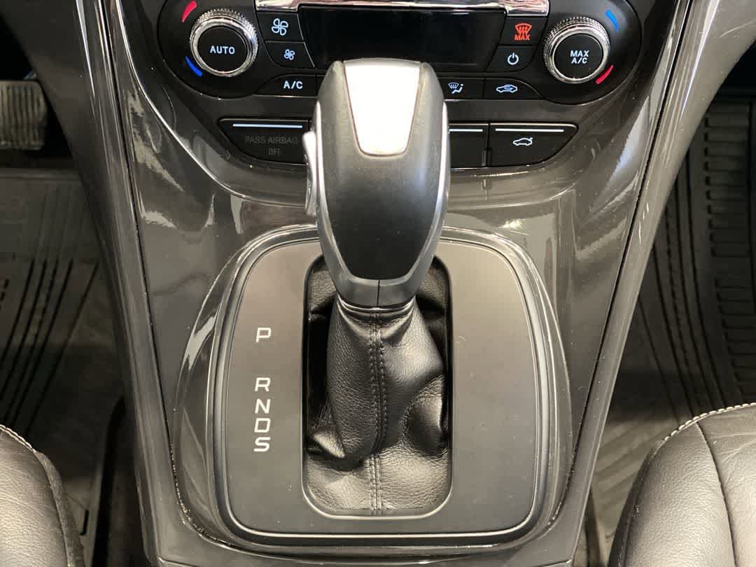 Thumbnail: 2015 Ford Escape - 22