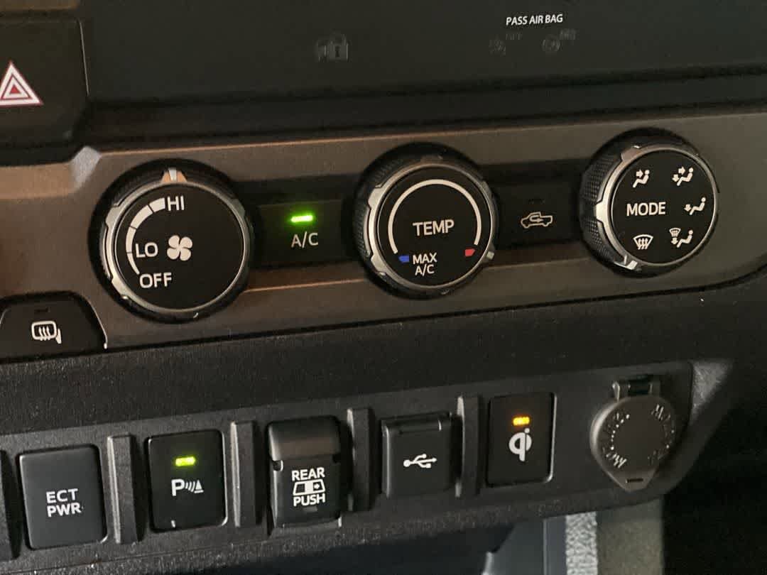 Thumbnail: 2020 Toyota Tacoma - 20