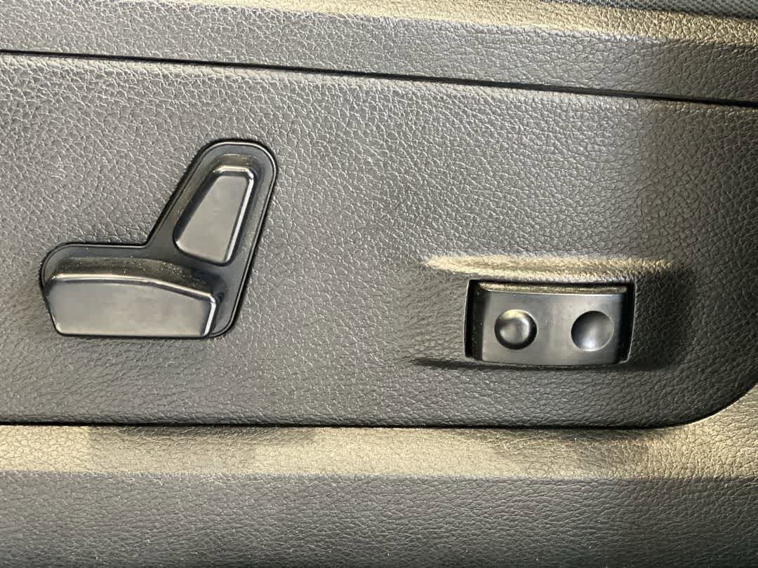 Thumbnail: 2020 RAM 1500 Classic - 15