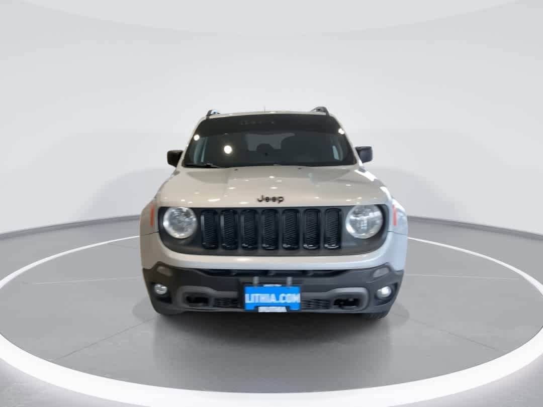 Thumbnail: 2018 Jeep Renegade - 3