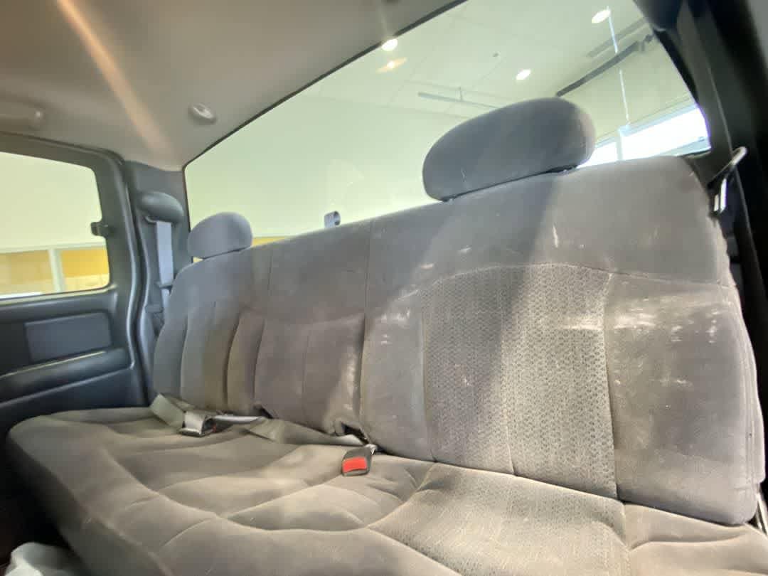 Thumbnail: 2002 Chevrolet Silverado 2500 - 23