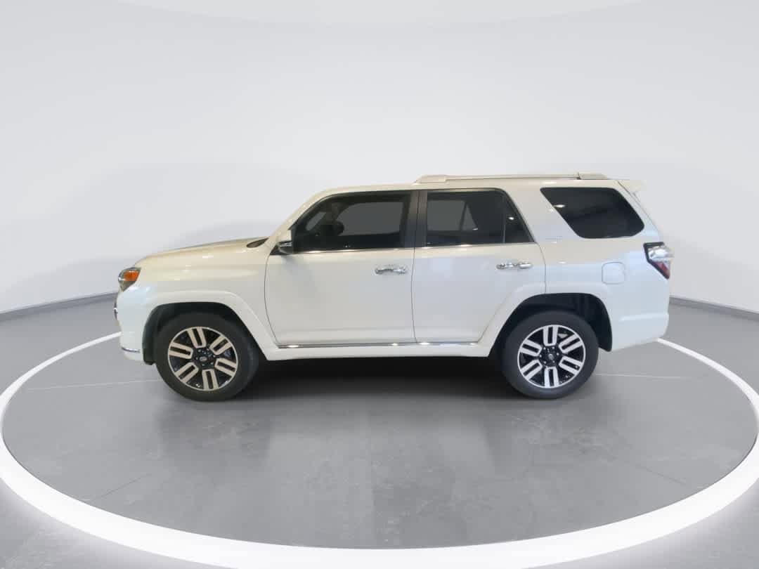 Thumbnail: 2022 Toyota 4Runner - 5