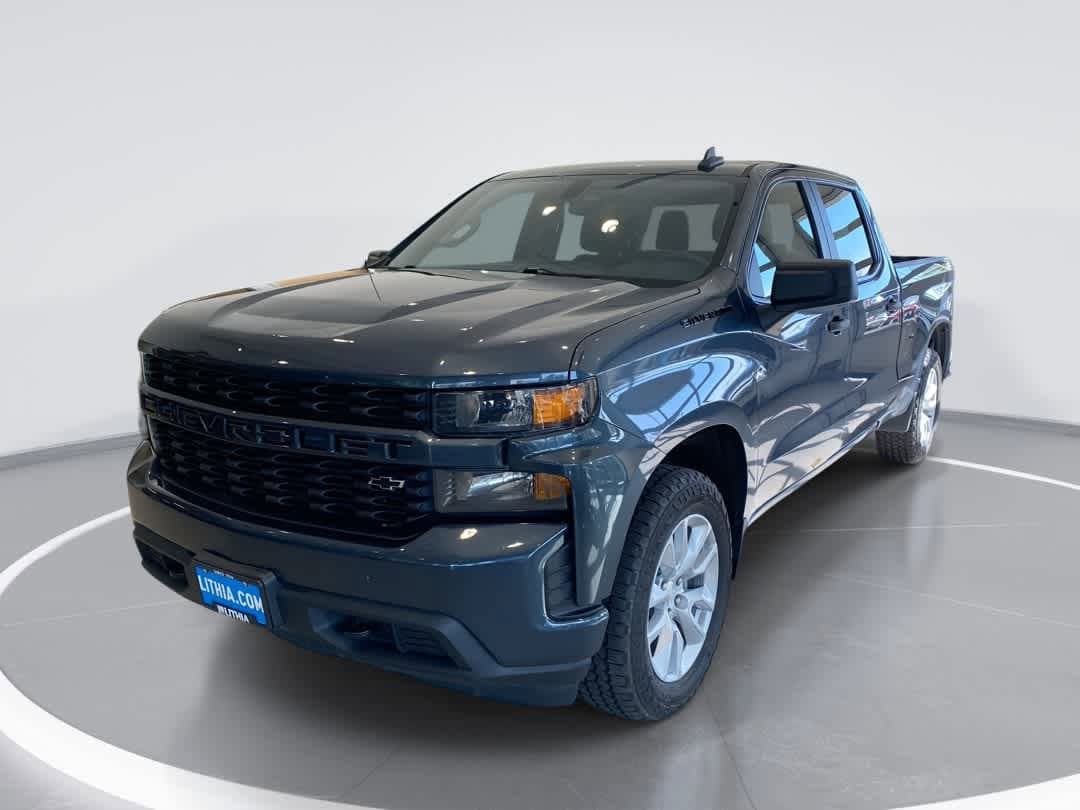 2022 Chevrolet Silverado 1500 Custom 4X4 Crew Cab Short Box's photo
