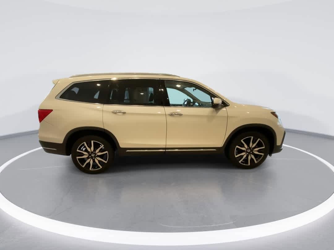 Thumbnail: 2019 Honda Pilot - 9