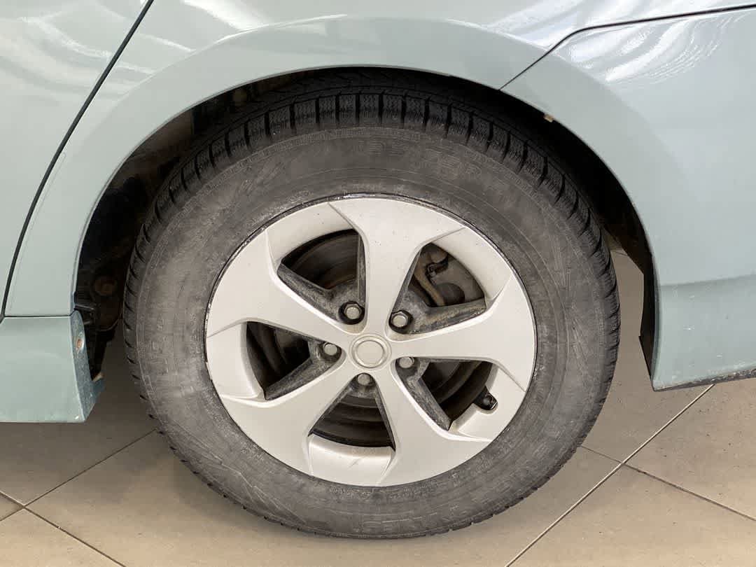 Thumbnail: 2013 Toyota Prius - 13