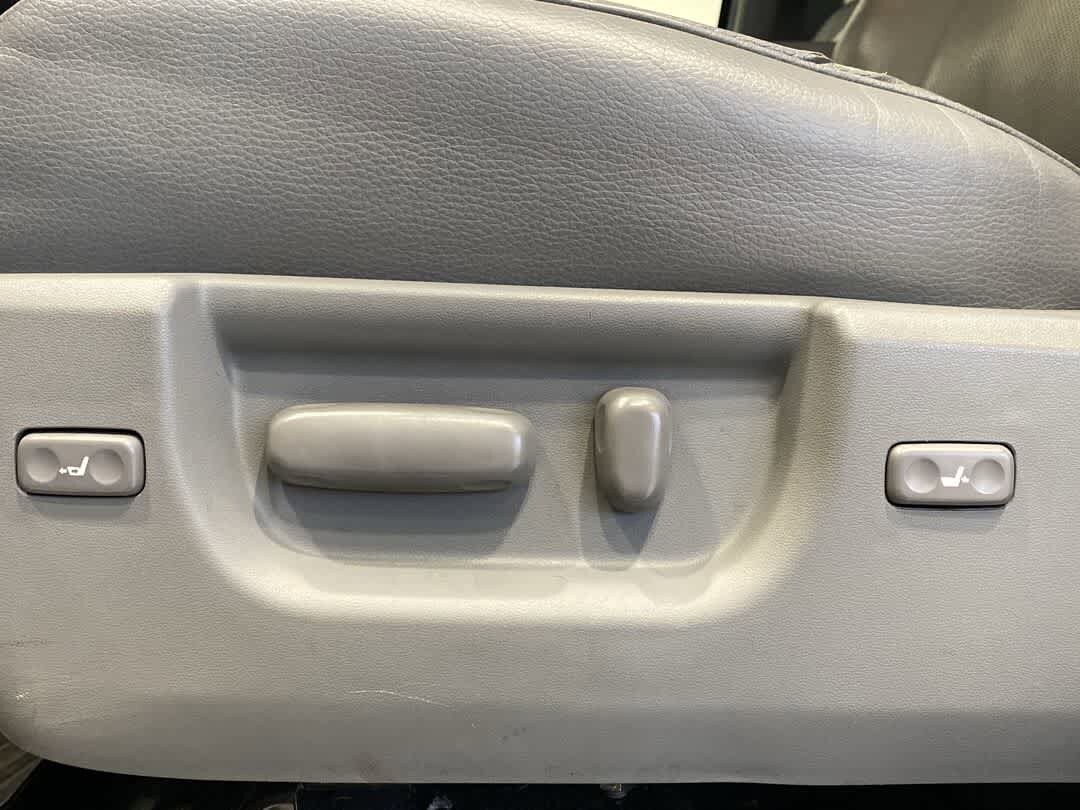 Thumbnail: 2018 Toyota Sequoia - 14