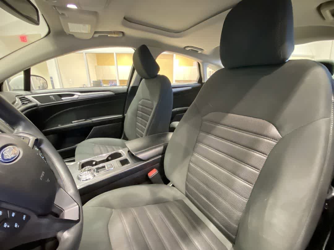 Thumbnail: 2020 Ford Fusion - 14