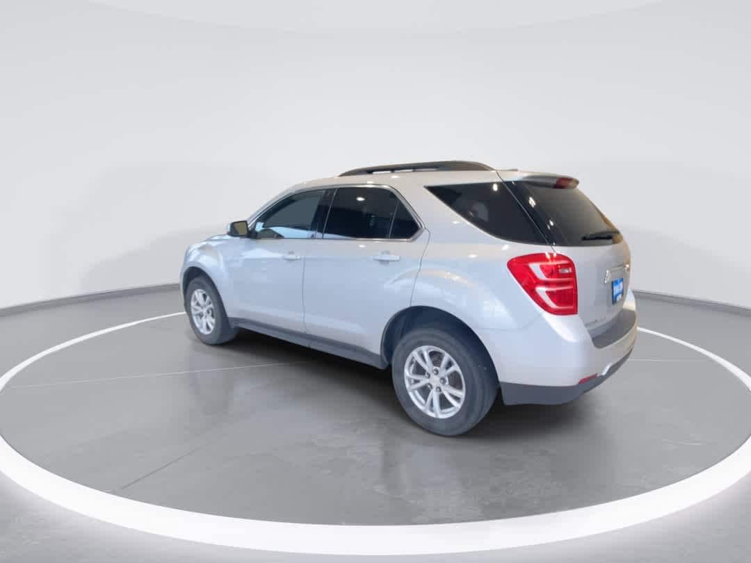 Thumbnail: 2017 Chevrolet Equinox - 6