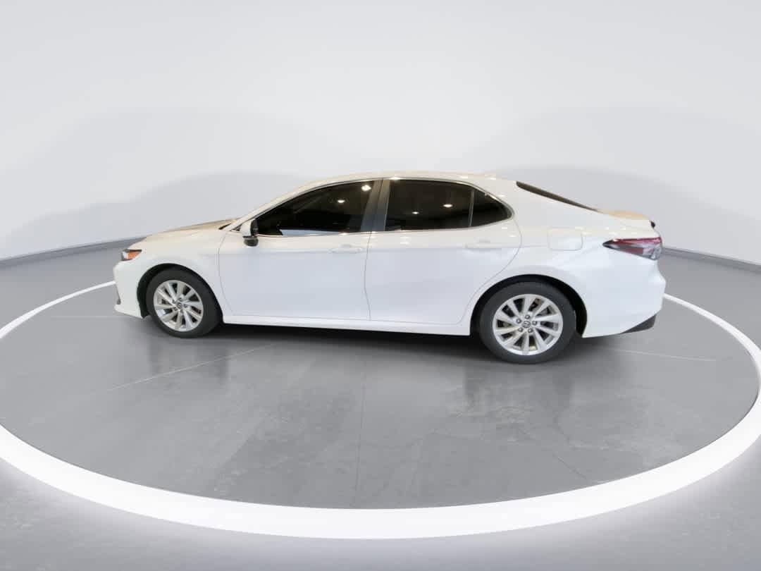 Thumbnail: 2022 Toyota Camry - 5