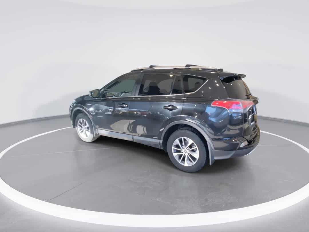 Thumbnail: 2016 Toyota RAV4 - 6