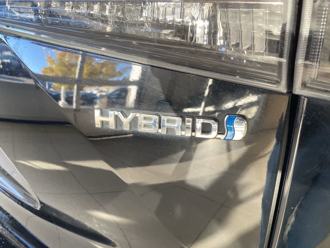 Thumbnail: 2023 Toyota Highlander - 12