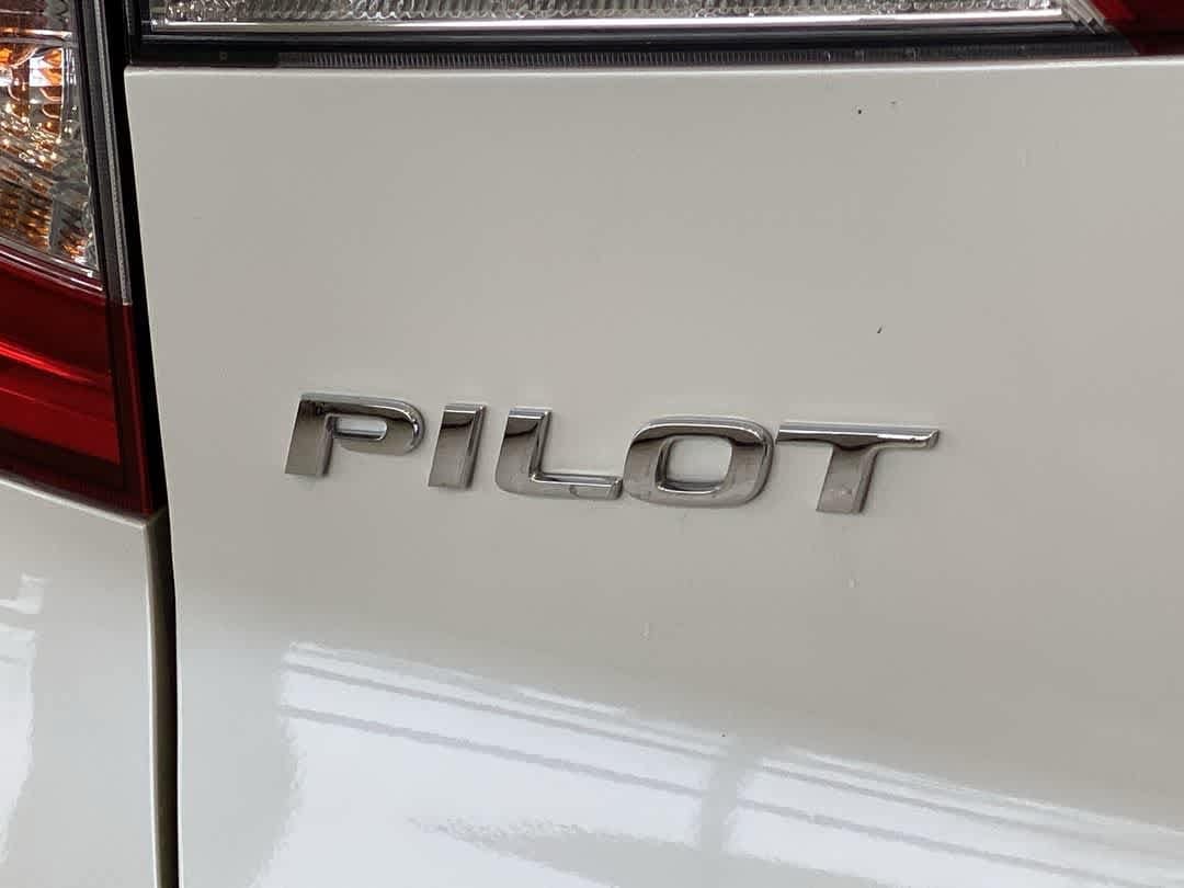 Thumbnail: 2019 Honda Pilot - 11