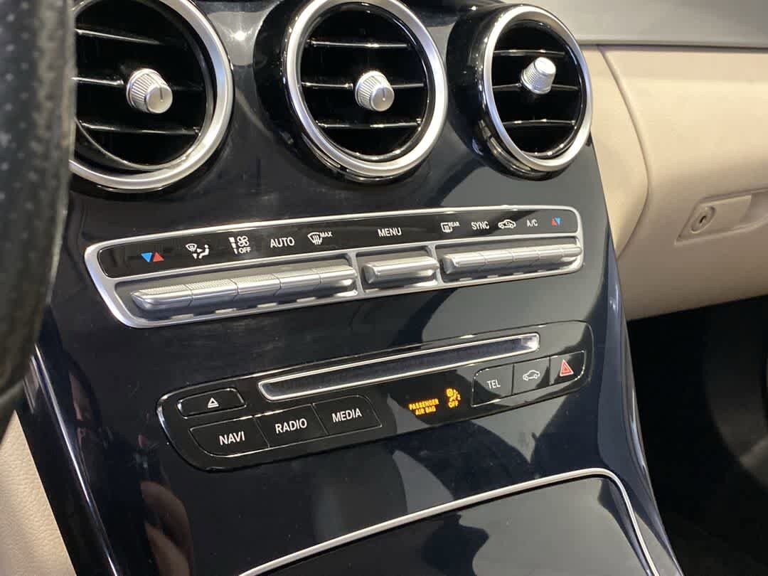 Thumbnail: 2015 Mercedes-Benz C-Class - 18