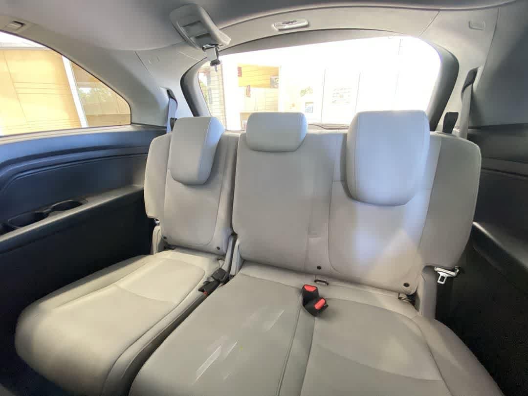 Thumbnail: 2018 Honda Odyssey - 26