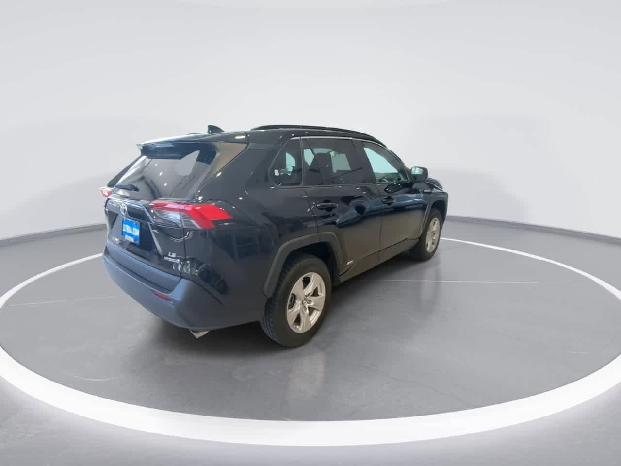 Thumbnail: 2020 Toyota RAV4 - 8