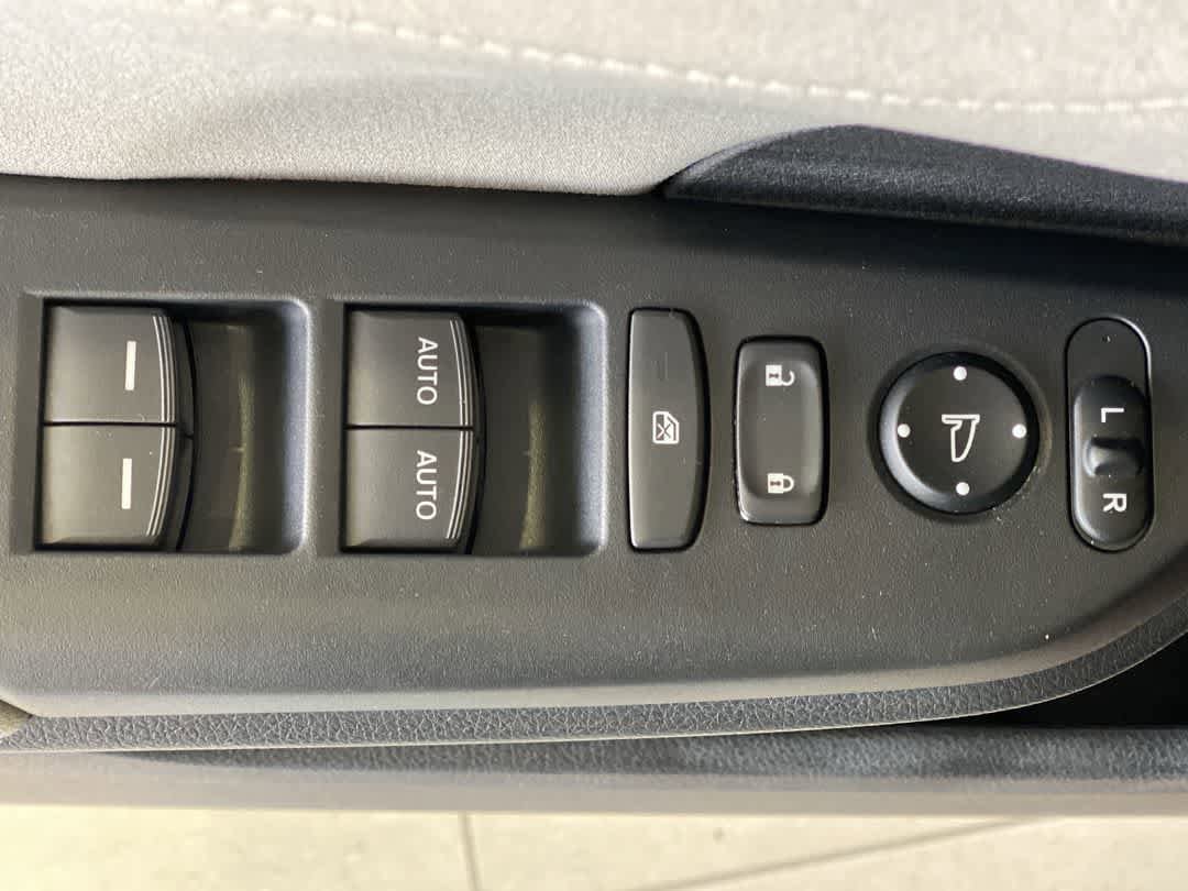 Thumbnail: 2019 Honda Insight - 16